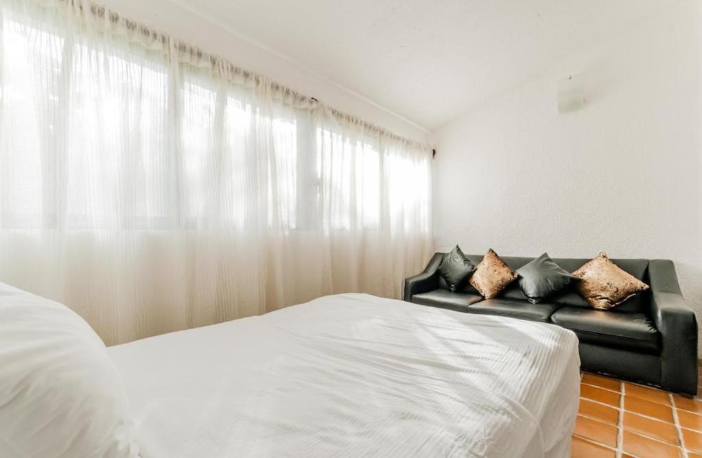Apartment Amazing Location & Great Price *