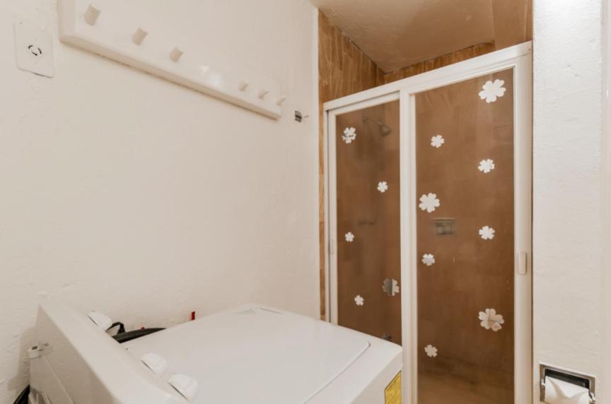 Apartment Amazing Location & Great Price